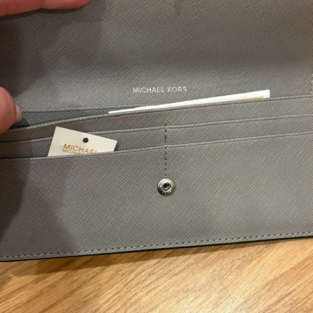 Michael Kors Gray Saffiano Leather Continental Wallet - Picture 3 of 4